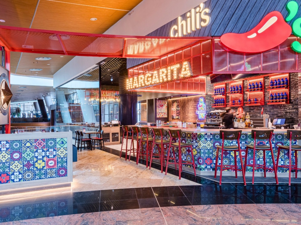 Chili's Romania, Băneasa Shopping City – amenajare interioară restaurant, design PickTwo (1)